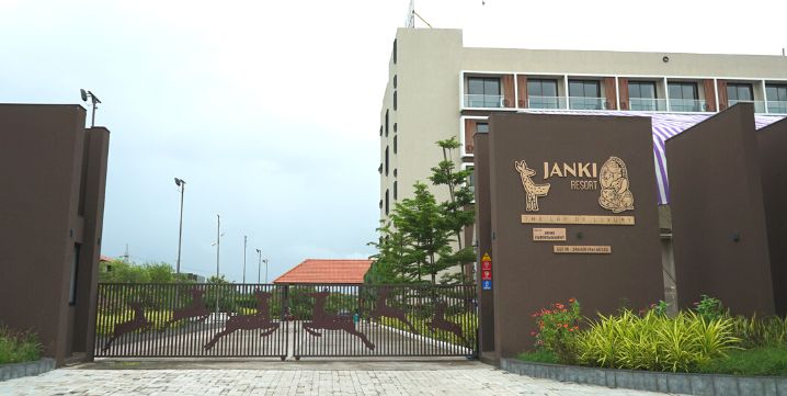 janki-resort-the-lap-of-luxury